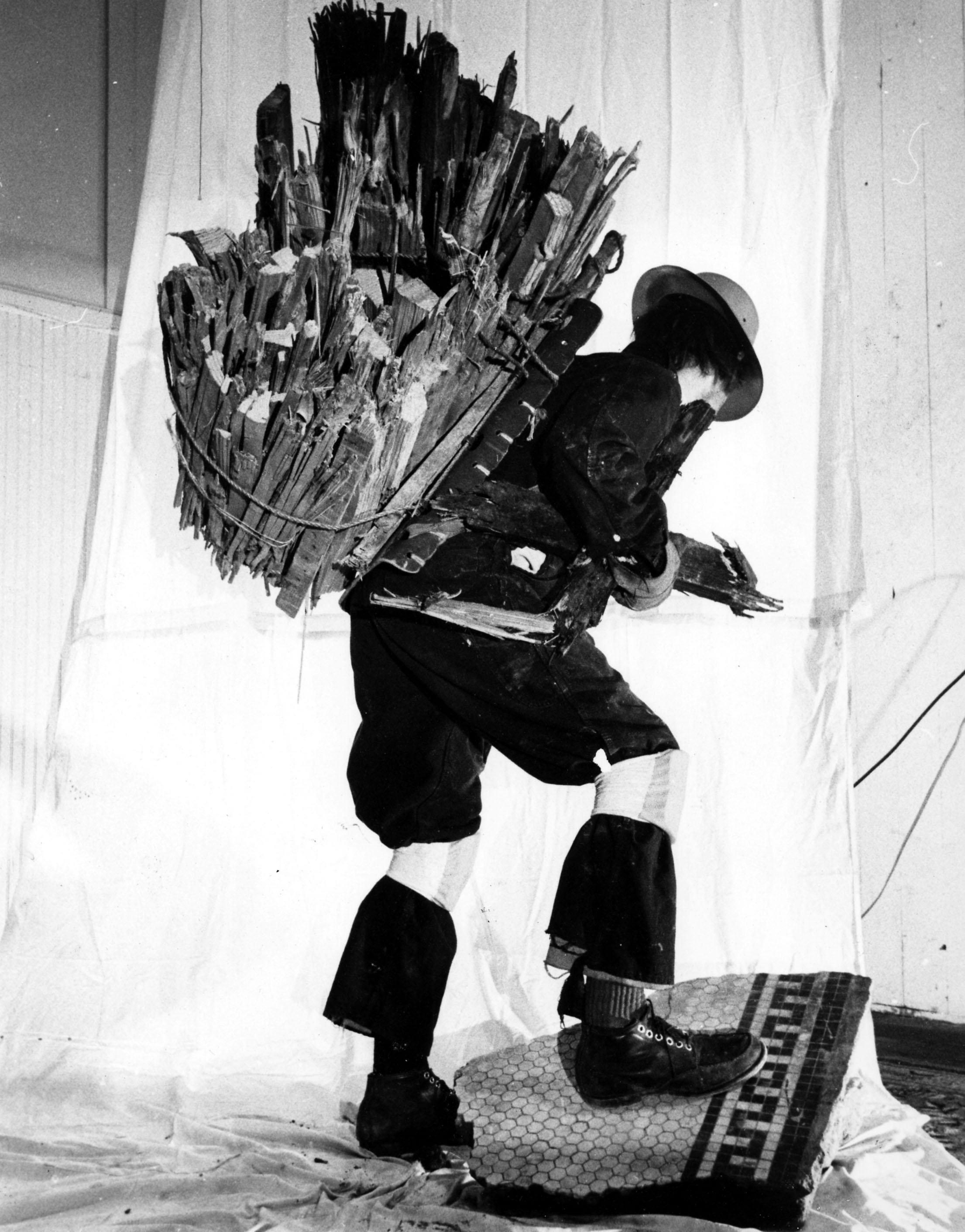 Buster Simpson. Woodman, 1974