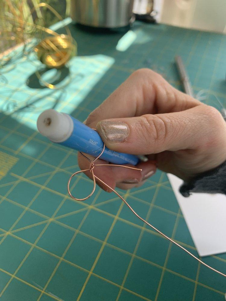 Frye Families: Shapeshifting Wire